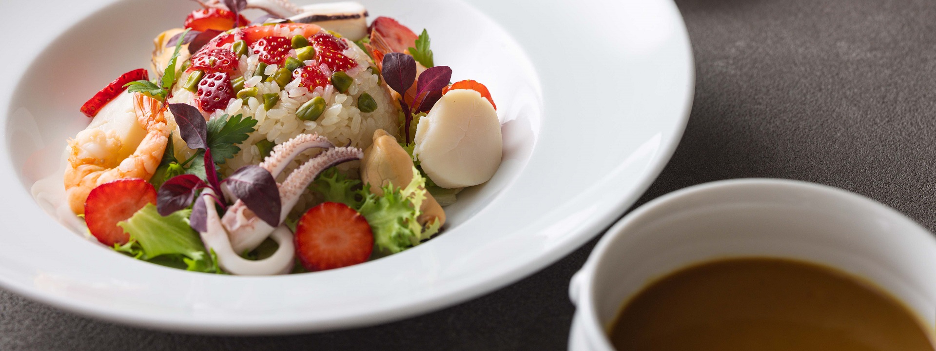 ORIGAMI Strawberry Lunch Set 2026