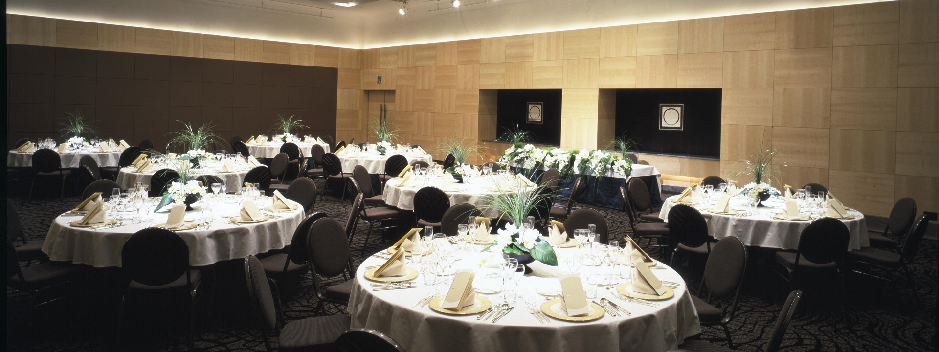 나카 연회장 · 중회의실 [Asagiri] 저녁