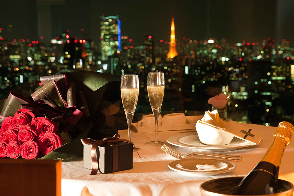 ご宿泊者限定 クリスマスケーキ シャンパン ディナー オプションのご案内 渋谷駅すぐ セルリアンタワー 東急ホテル 公式
