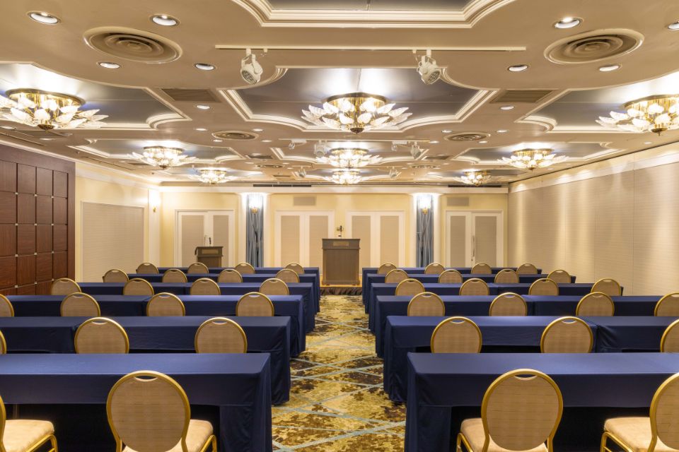 Oak Room A / B
