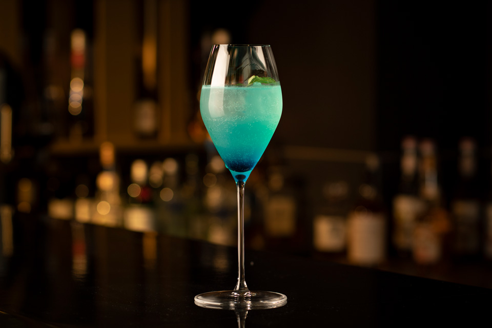 シグネチャーカクテル | 御堂筋線本町駅から徒歩2分 大阪 エクセル