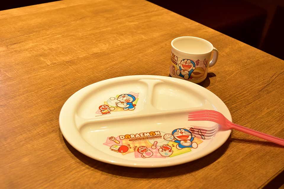 Children's tableware