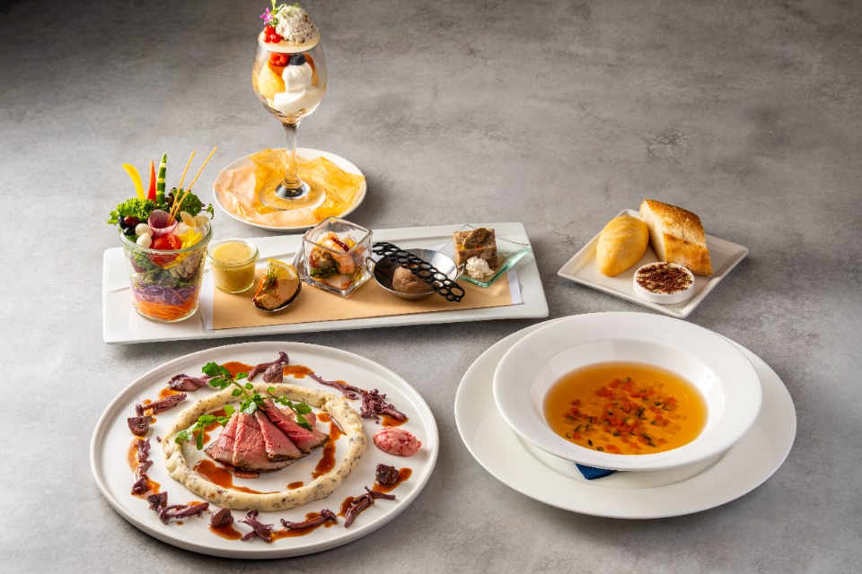 11月特別メニュー 国産牛ロースト 贅沢ランチ【1日限定10食】