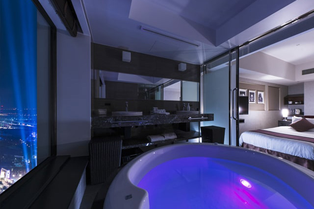 파크뷰 룸[뷰 버스 타입](럭셔리 플로어)