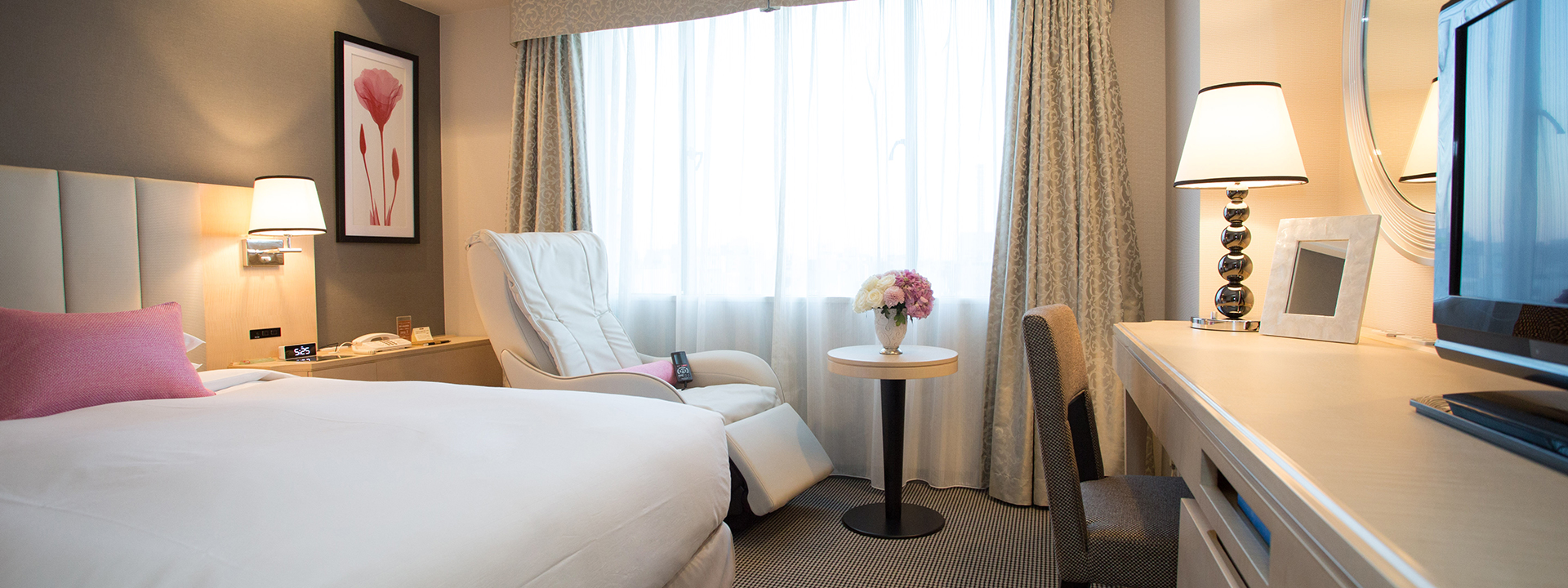 "Ladies' Room" for all women who seek comfort and beauty